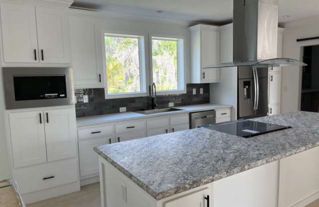 201 Rotterdam Avenue photos photos
