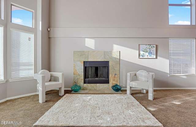 1290 HIDDEN BEND Place Gallery 4