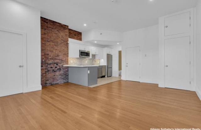 389 Beacon St. photos photos