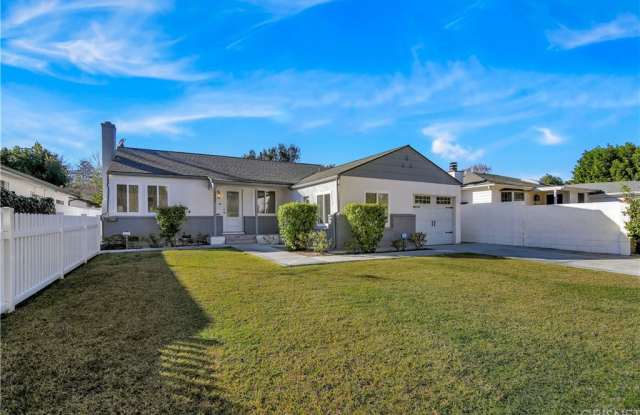 4807 Placidia Avenue Gallery 3