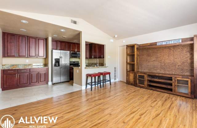 Charming 1 bedroom/1 bathroom condo located in Rancho Santa Margarita. Gallery 1