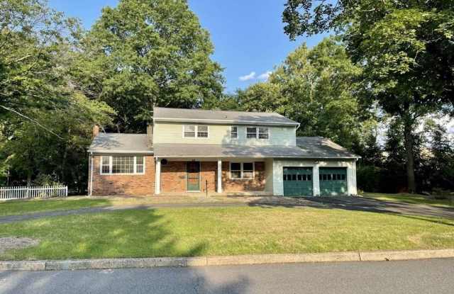 338 Queens Court photos photos