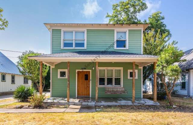 1608 East 19th ST photos photos