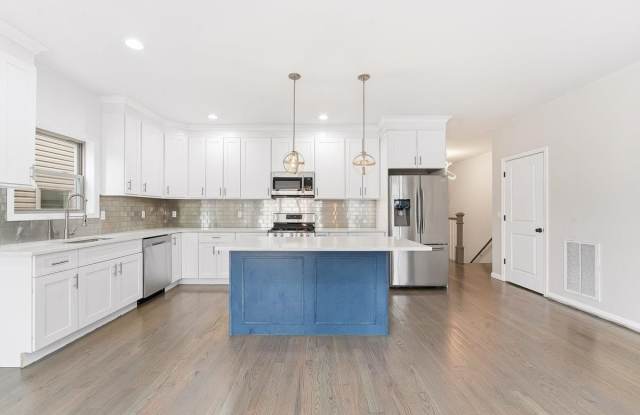 5103 MEADOWVIEW AVE - 5103 Meadowview Avenue, North Bergen, NJ 07047