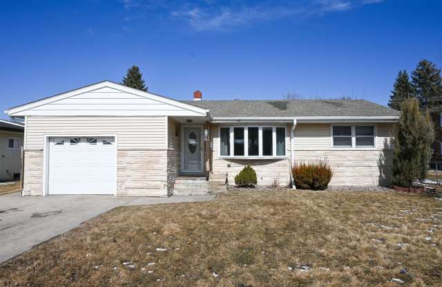 4 Bed 2 Bath in Prime Location: Your Perfect Home Close to UND! photos photos 4 Bed 2 Bath in Prime Location: Your Perfect Home Close to UND! photos photos