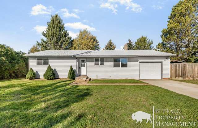 Charming Newly Remodel 3bd 1ba home with large fenced back yard!! Gallery 3