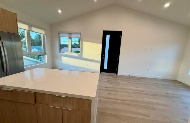 17816 W Bullock Street photos photos