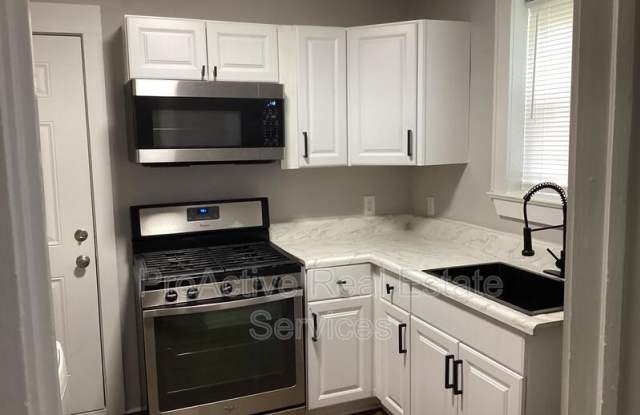 1201 Tallwood Street - 2 photos photos