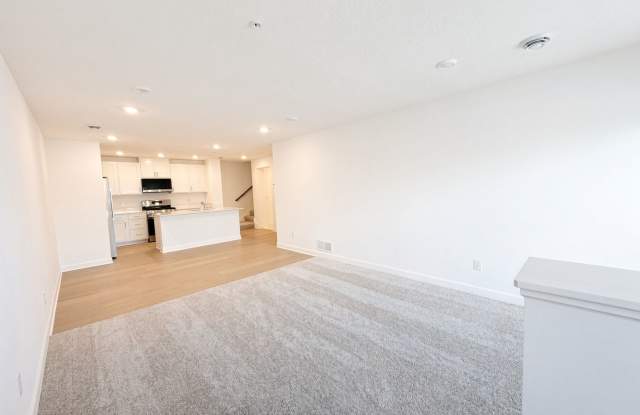 Brand New Construction 3Bed 2.5Bath Townhome in Woodbury! Gallery 3