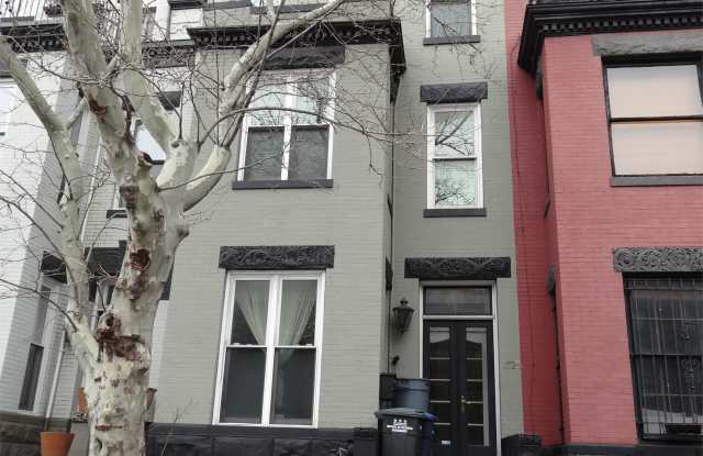1725 U Street NW Gallery 2