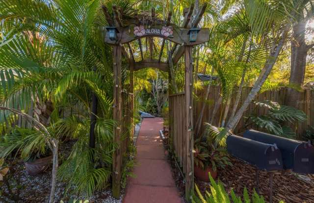 1010 24TH AVENUE N - 1010 24th Avenue North, St. Petersburg, FL 33704