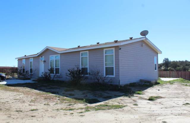 3 Bed 2 Bath Home for Rent in Anza on 2 plus acres photos photos