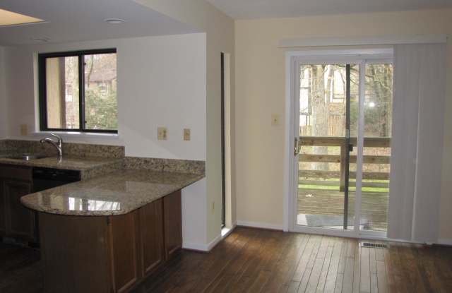 5822 JACKSONS OAK COURT Gallery 3