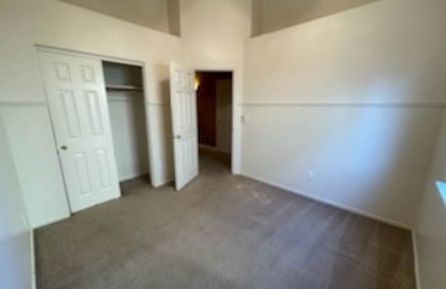 8197 Oakbriar Circle Gallery 2