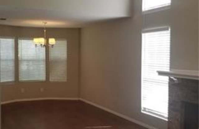 517 Nightshade Drive Gallery 2