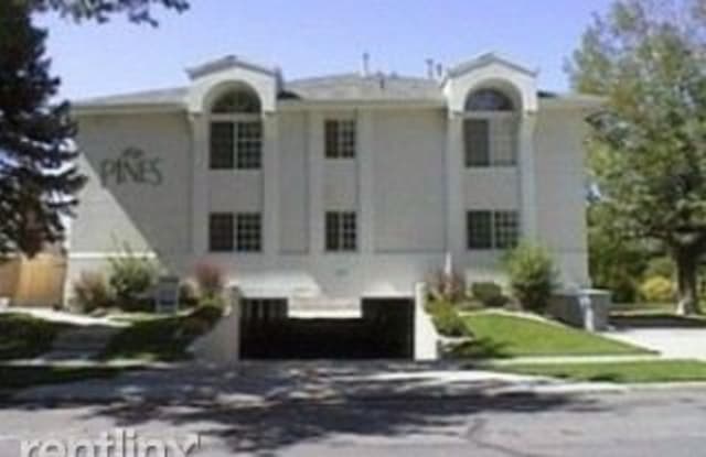 4 Blocks from BYU/1 women private room contract. - 577 North 100 West, Provo, UT 84601