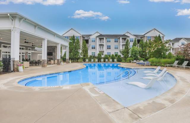 Riverstone Apartments at Long Shoals Gallery 2