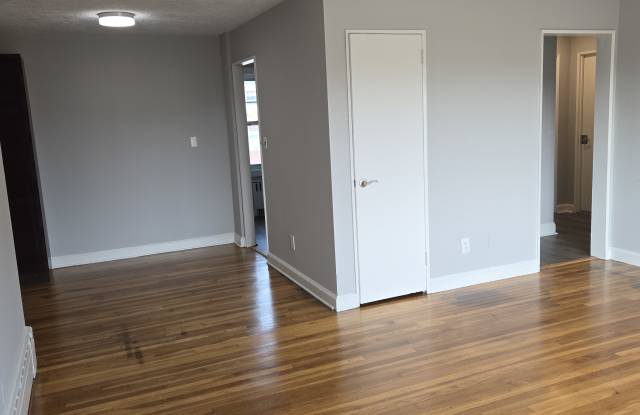 516 Lexington Avenue photos photos