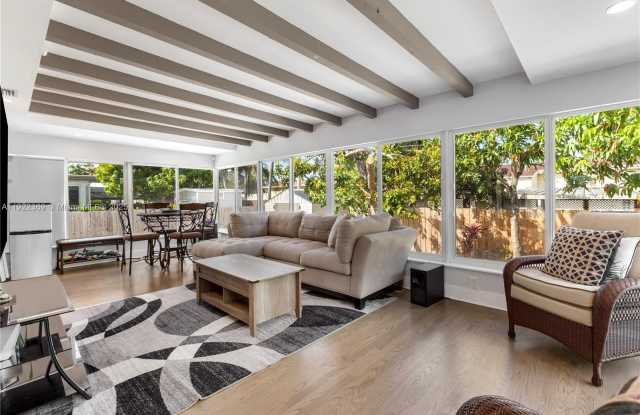 7915 SW 23rd St - 7915 Southwest 23rd Street, Westchester, FL 33155