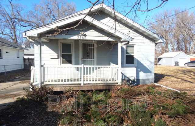 2506 E Division St - 2506 East Division Street, Decatur, IL 62526 2506 E Division St - 2506 East Division Street, Decatur, IL 62526