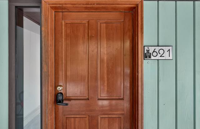 621 Pine Street - 621 photos photos