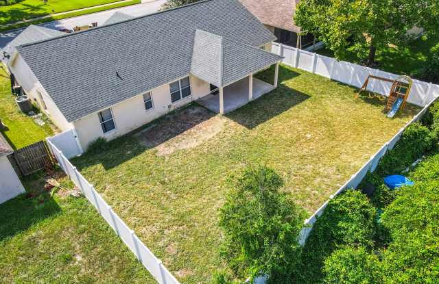 374 Pine Springs Dr Gallery 2
