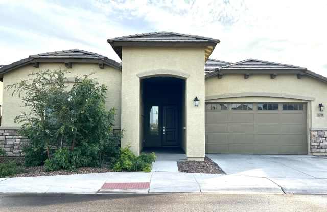 9221 W GLENROSA Avenue photos photos