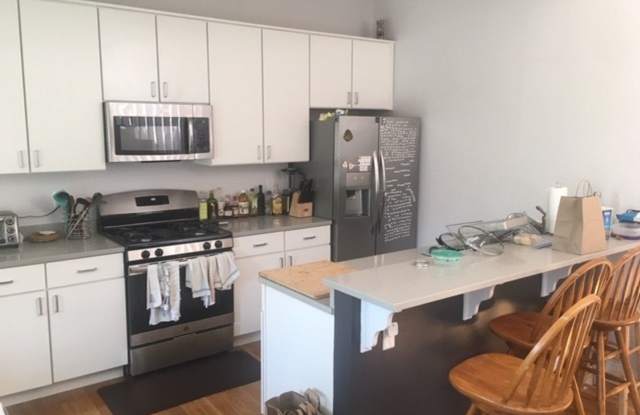 Beautiful Modern 4 bed unit with a rooftop deck! photos photos