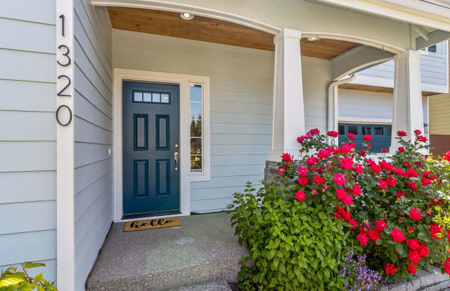 ✨ Spacious Snohomish Home with Luxury Features & Room to Live! ✨ Gallery 3