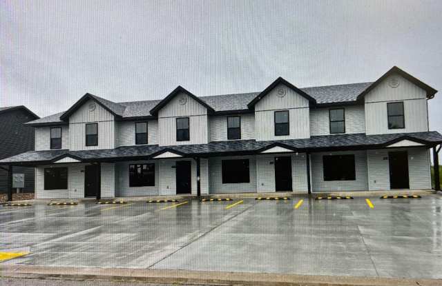 3 BEDROOM 2.5 BATHROOM TOWNHOUSE FOR RENT photos photos
