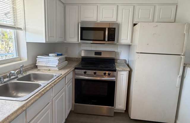 612 George W Engram Boulevard unit: 3 Gallery 2