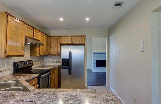 1804 Green Oak Drive Gallery 3