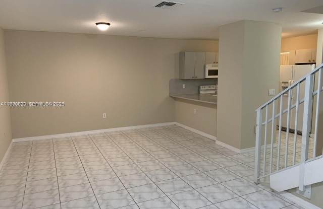 6761 NW 182nd St photos photos