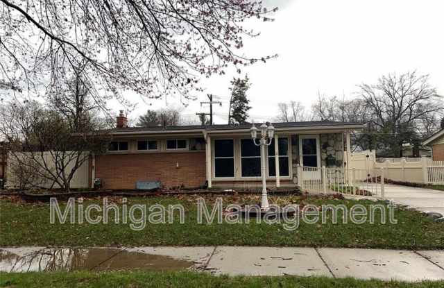 32028 Maine St photos photos