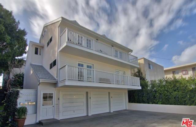 2438 5th ST photos photos