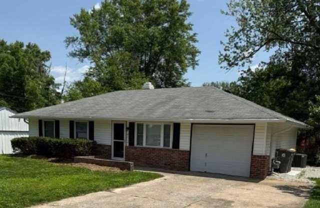 3312 N Stoneycrest Road - 3312 North Stoneycrest Road, Bloomington, IN 47404