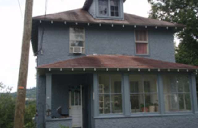 658 Dorsey Ave photos photos