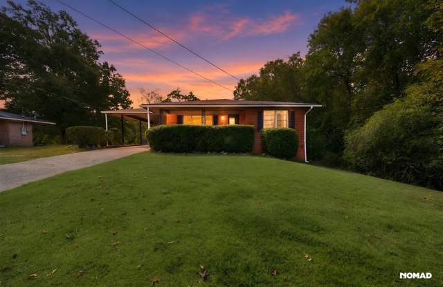 Spacious 3 BR House in Phenix City Gallery 1