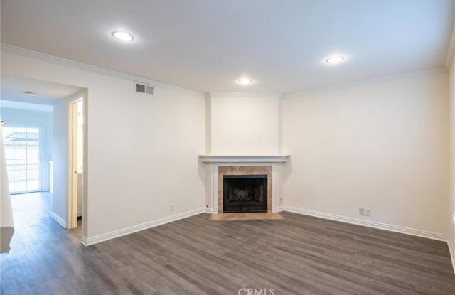 31 Eastmont Gallery 2
