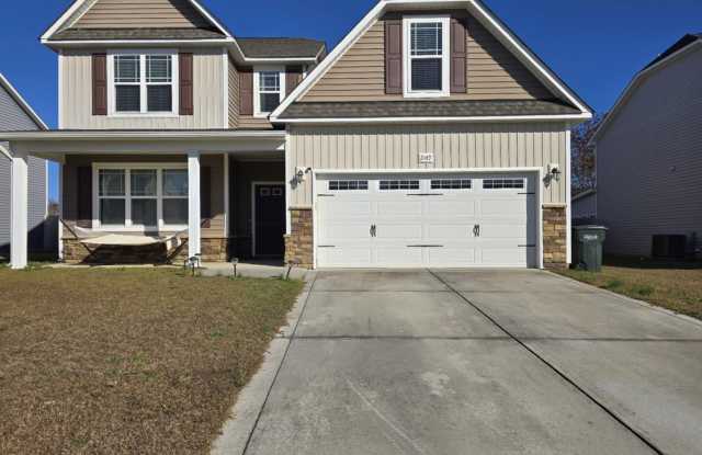 Awesome 4 Bedroom 2.5 Bath Home with Lots of space and a 2 Car Garage! - 2149 Heathcote Drive, Fayetteville, NC 28314