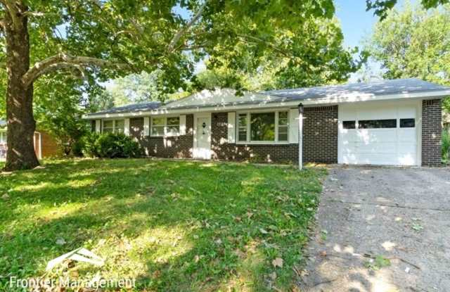Awesome 3 bedroom home located in a quiet family neighborhood close to to K-State, schools, and shopping! Gallery 1