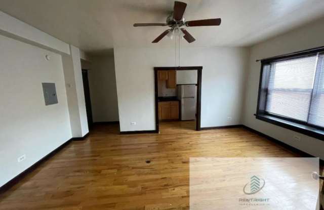 4019-27 W Irving Park - 4019 West Irving Park Road, Chicago, IL 60641
