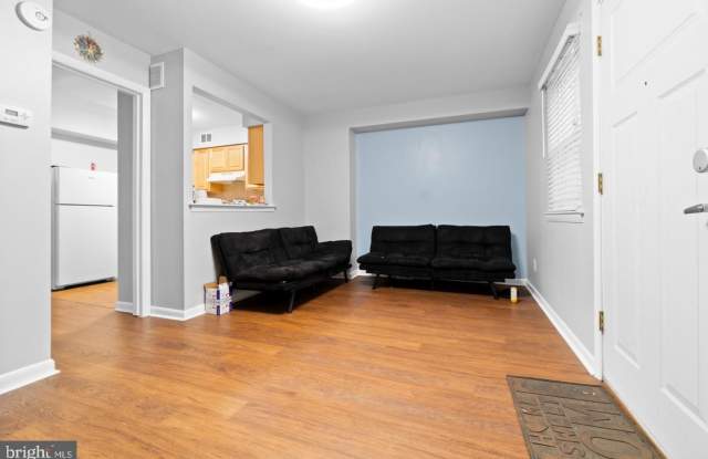 1225 W DIAMOND Street Gallery 2