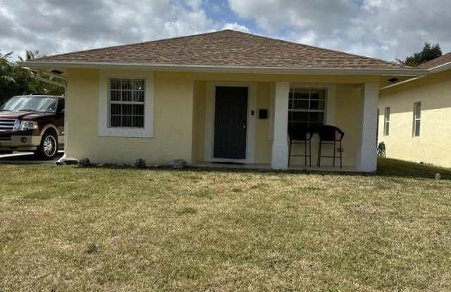 12104 69th Street N photos photos