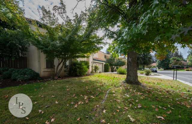 Updated 3-Bedroom Woodward Lake Home with Bonus Room & Resort-Style Community Amenities Gallery 4
