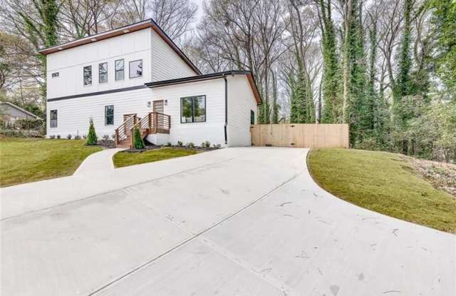 3040 Valley Circle Gallery 3