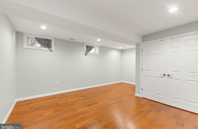 1953 ASHEVILLE Drive Gallery 4