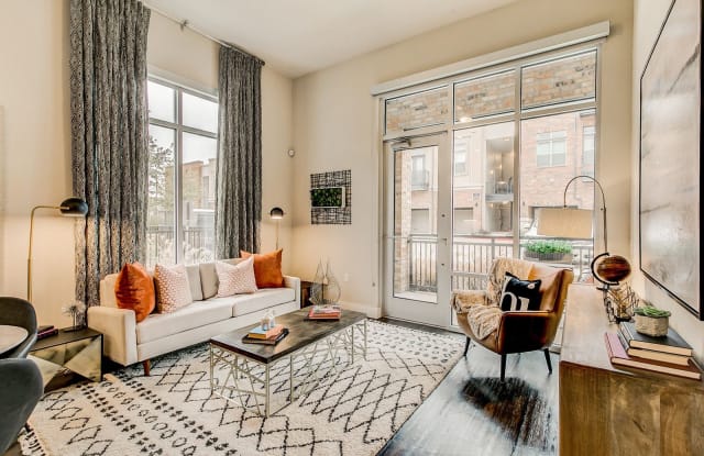 Eastbank River Walk Townhomes & Apartments Gallery 2