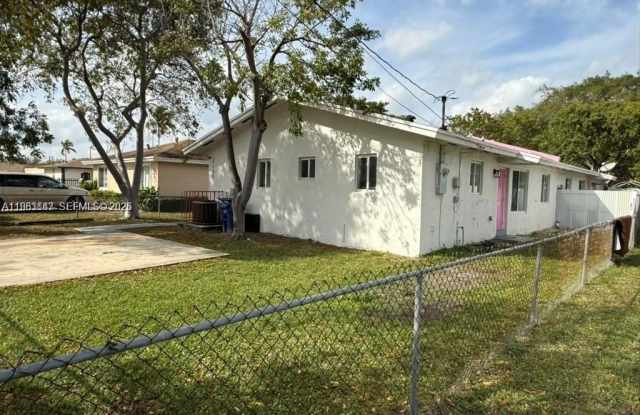 2155 NW 64th St photos photos