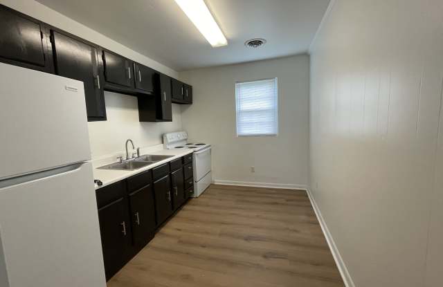 1901 Cleveland Avenue Apt A - 1901 Cleveland Avenue, Lynchburg, VA 24503 1901 Cleveland Avenue Apt A - 1901 Cleveland Avenue, Lynchburg, VA 24503